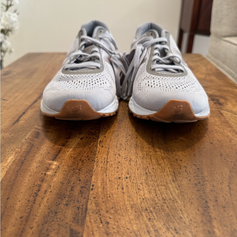New Balance Fresh Foam Arishi Running Shoe - Women’s 9.5 - Picture 3 of 9